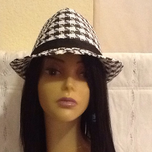 Hat - Picture 4 of 4